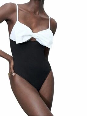 Zara Two-Tone Black and Cream Bow Detail Bodysuit